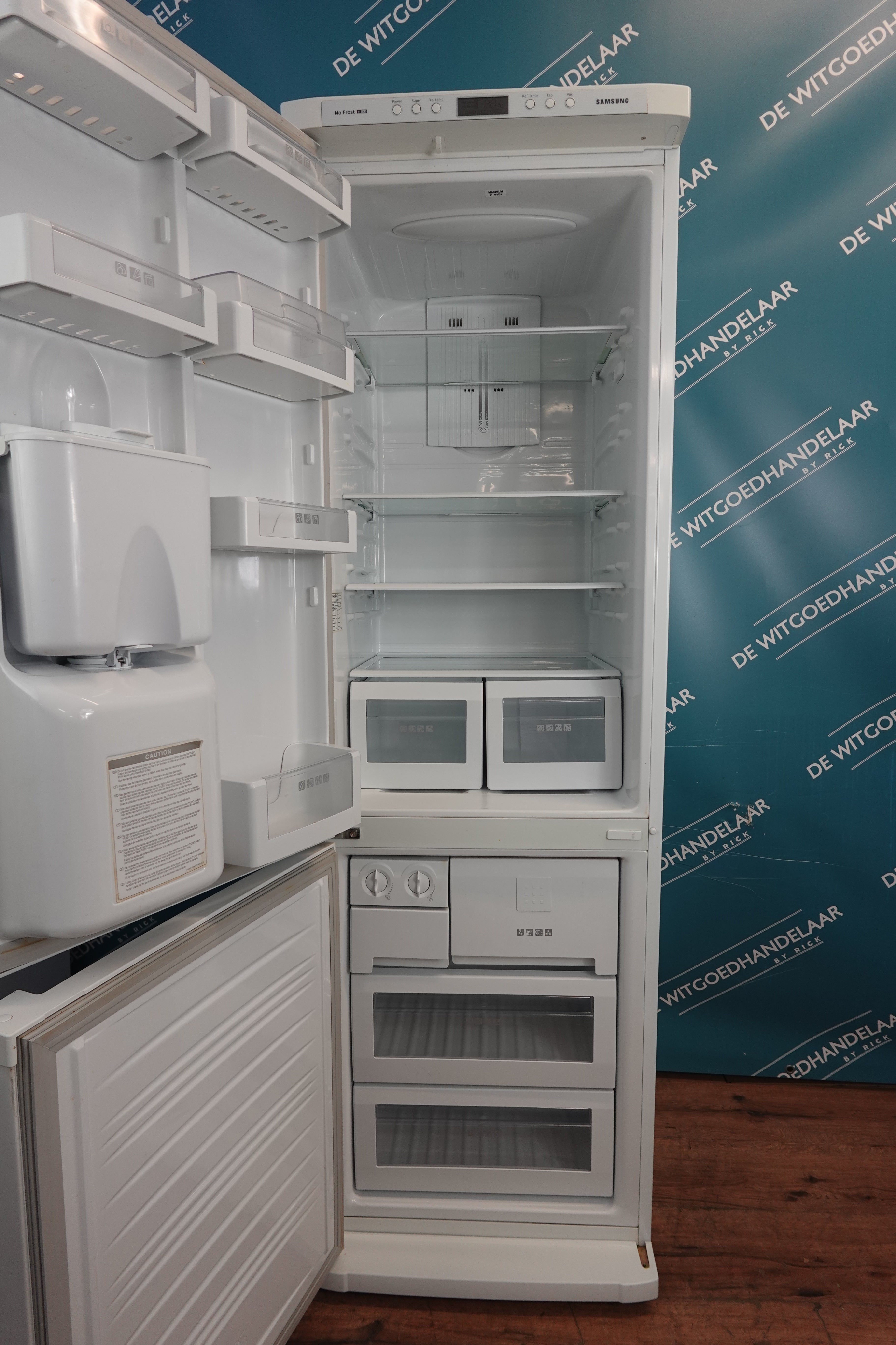 vrijstaande koel- vriescombinatie Samsung No Frost met waterdispenser
