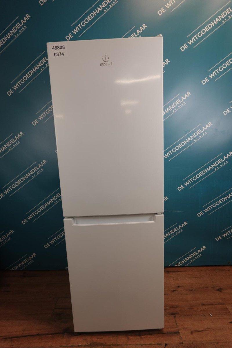 vrijstaande koel- vriescombinatie Indesit
