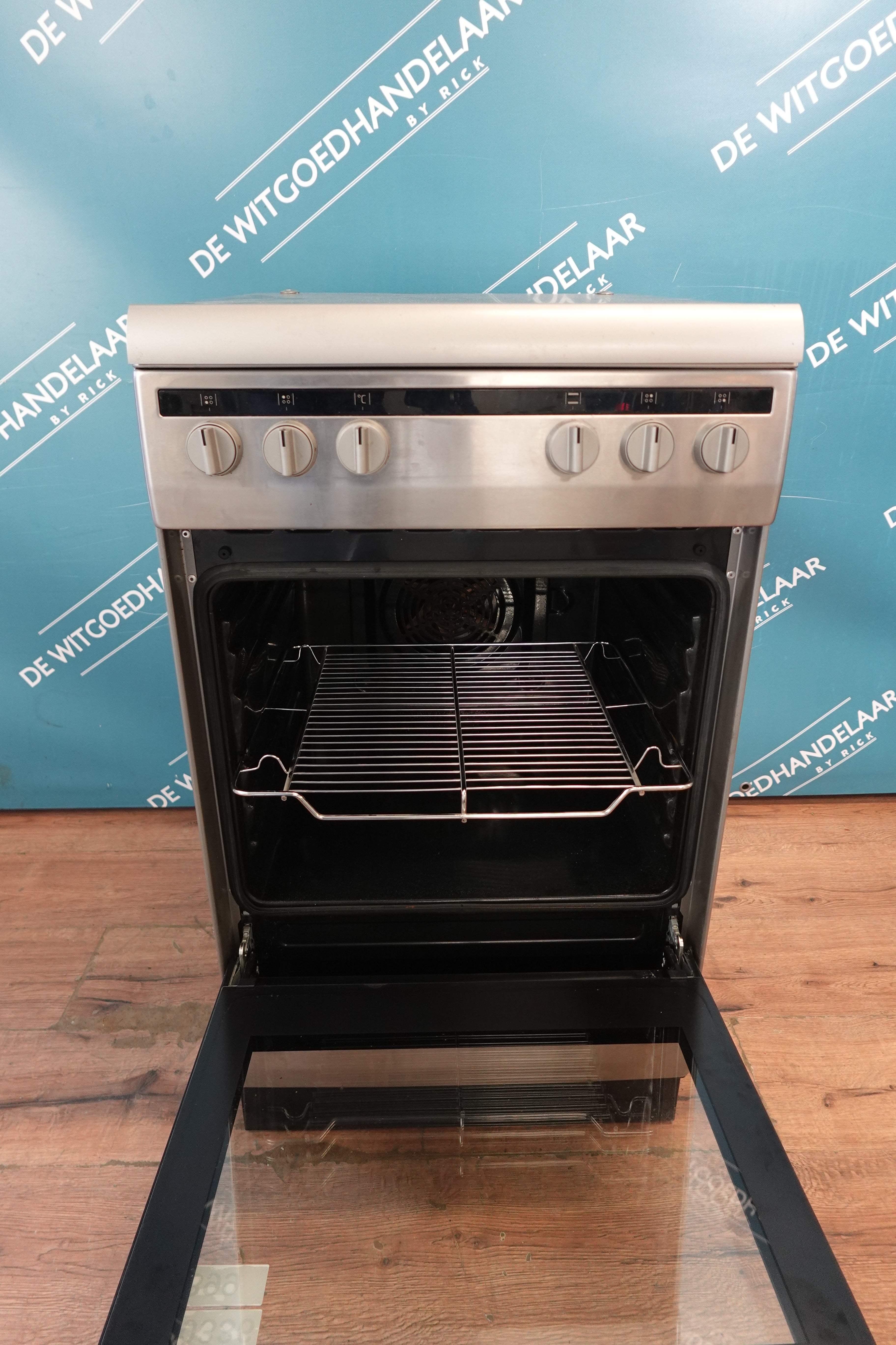 Gasfornuis met elektrische hetelucht oven Inventum