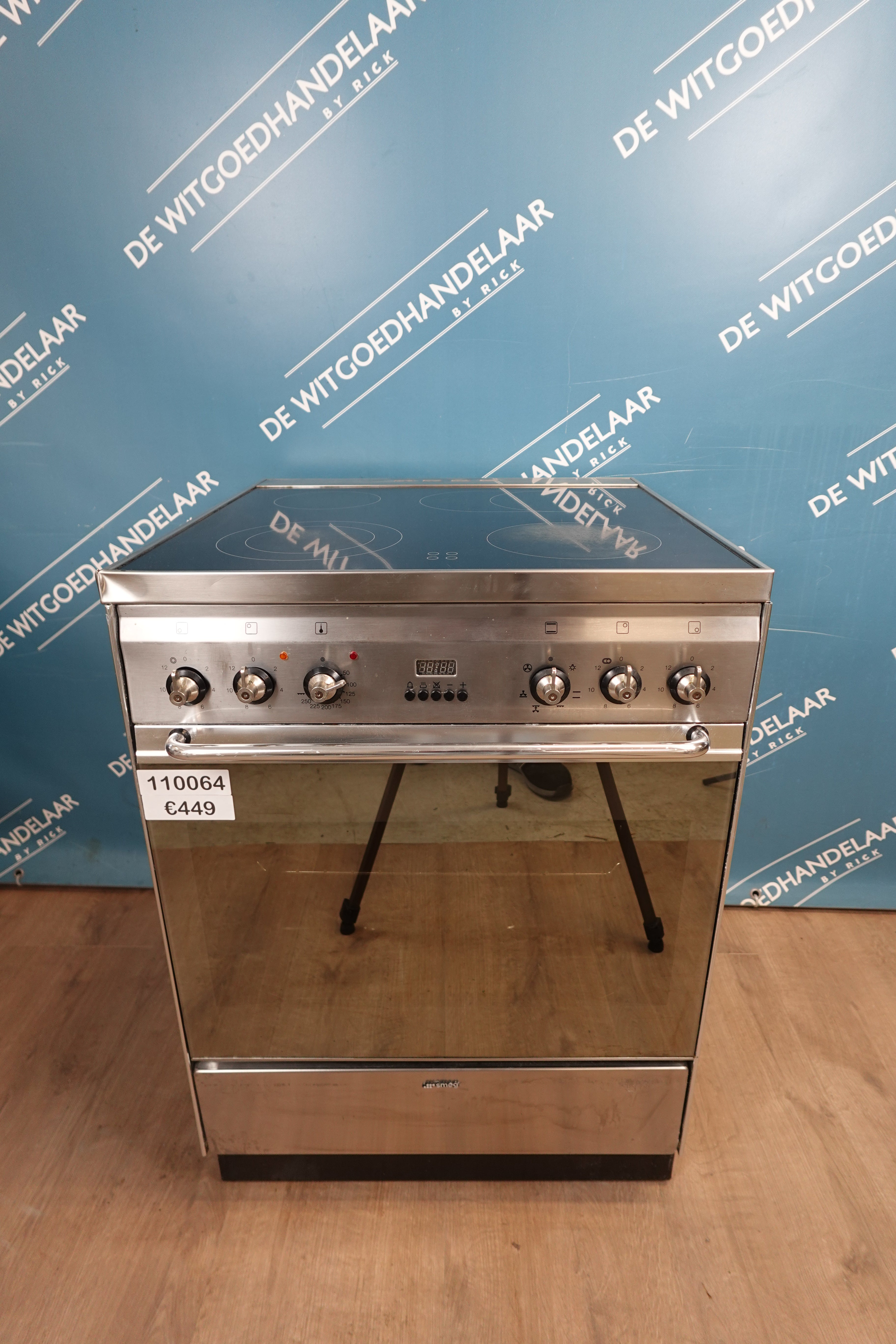 keramischefornuis met Elektrische heteluchtoven Smeg