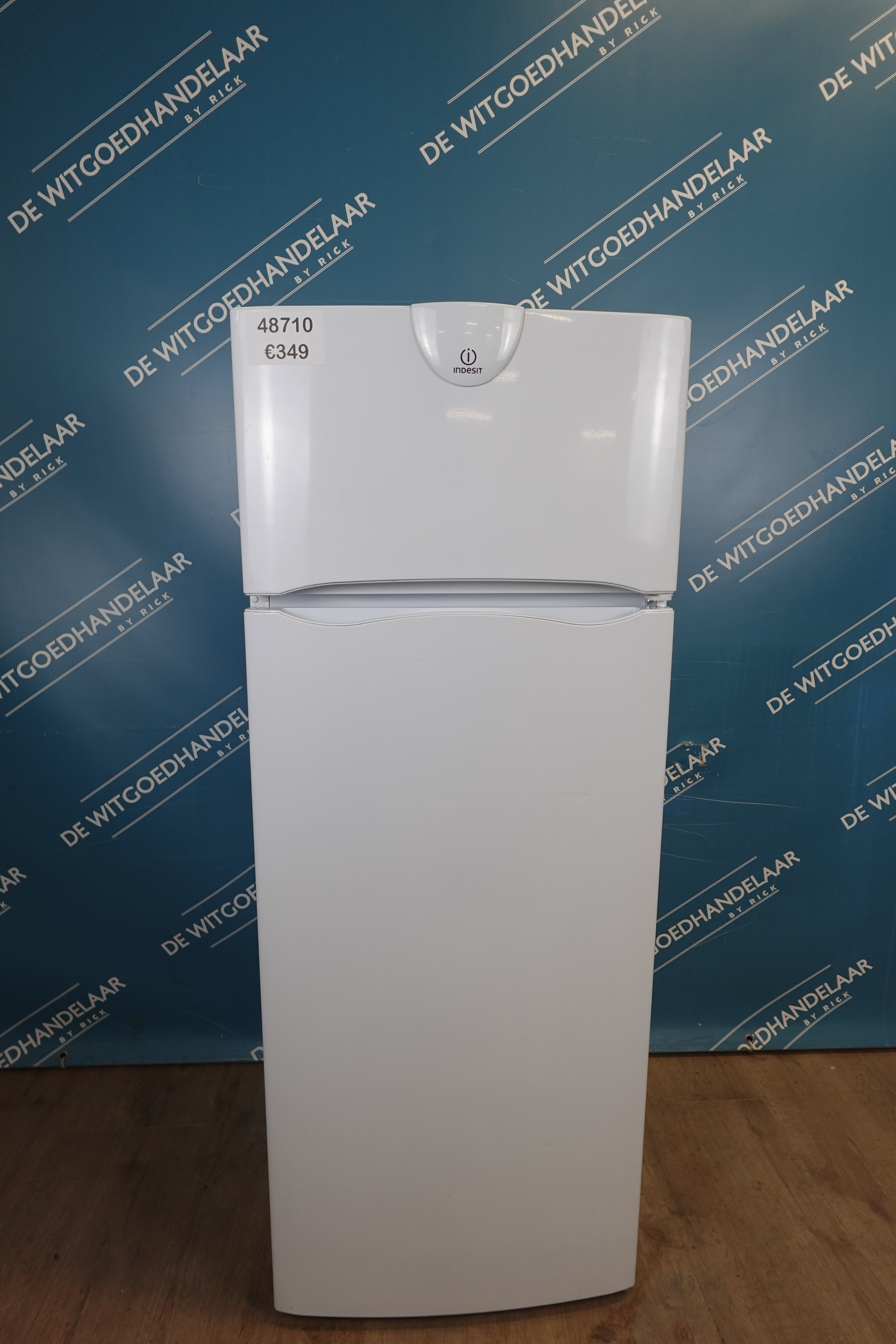Vrijstaande koel - vriescombinatie Indesit