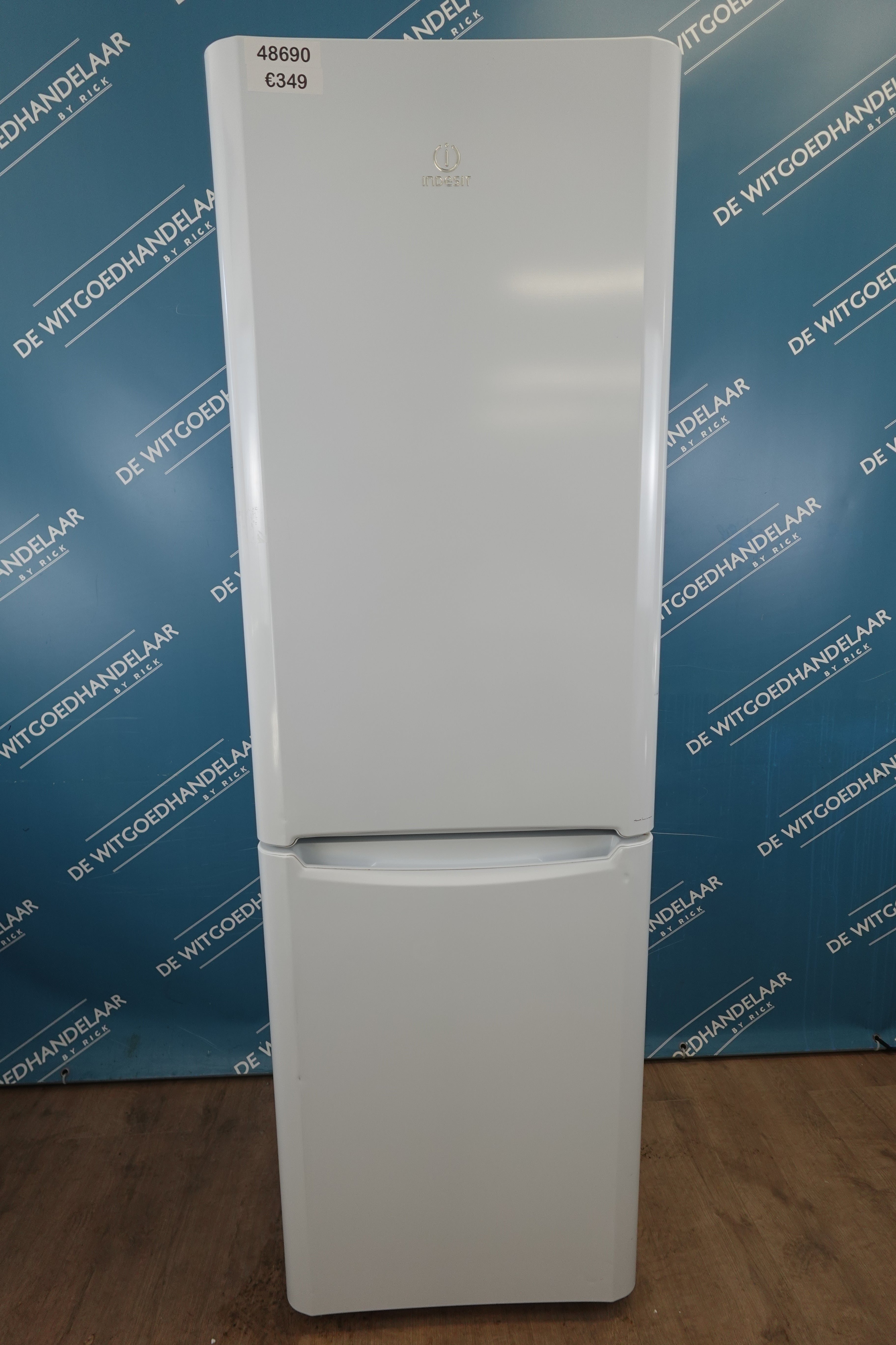 Vrijstaande koel - vriescombinatie Indesit
