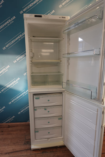 Vrijstaande koel-vriescombinatie Miele Electronic