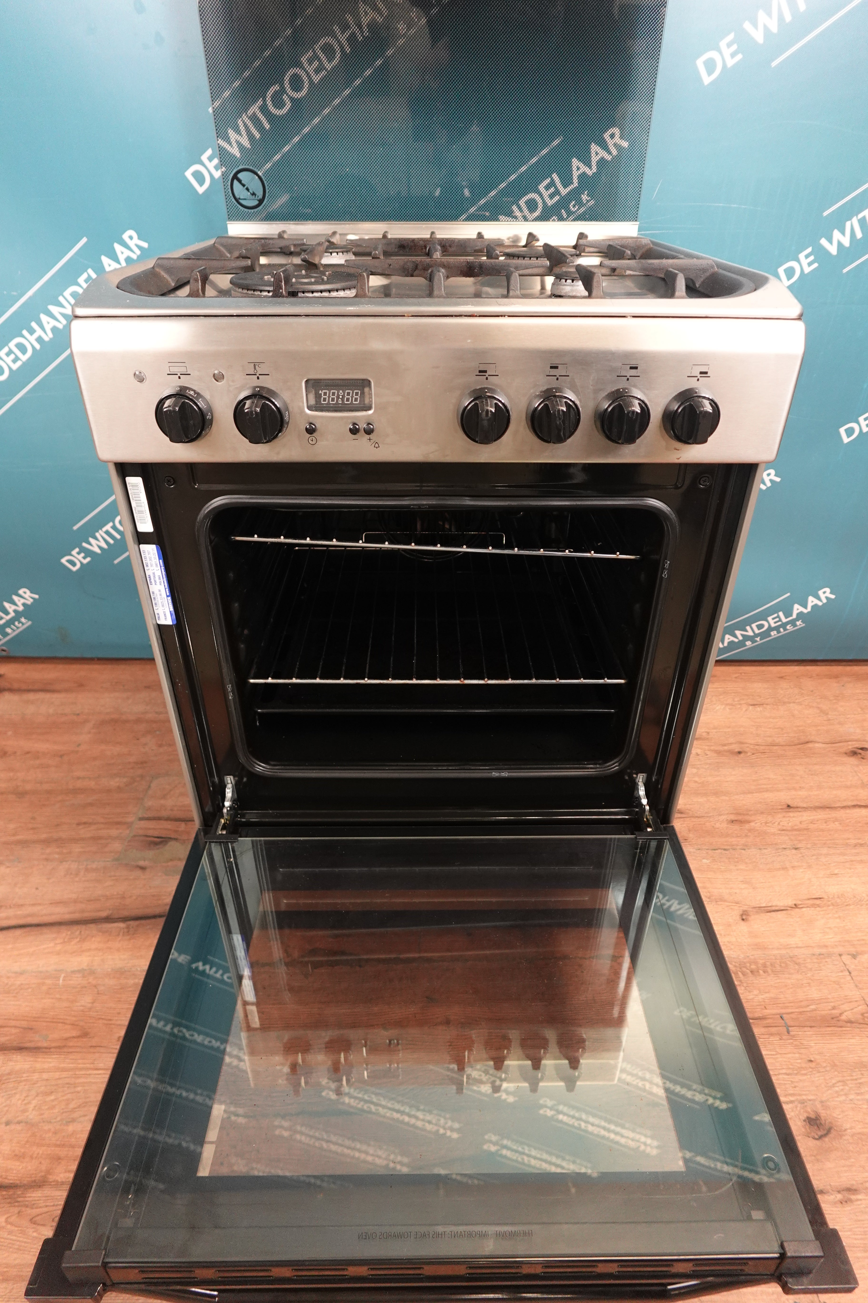 Gasfornuis met elektrische heteluchtoven Indesit RVS