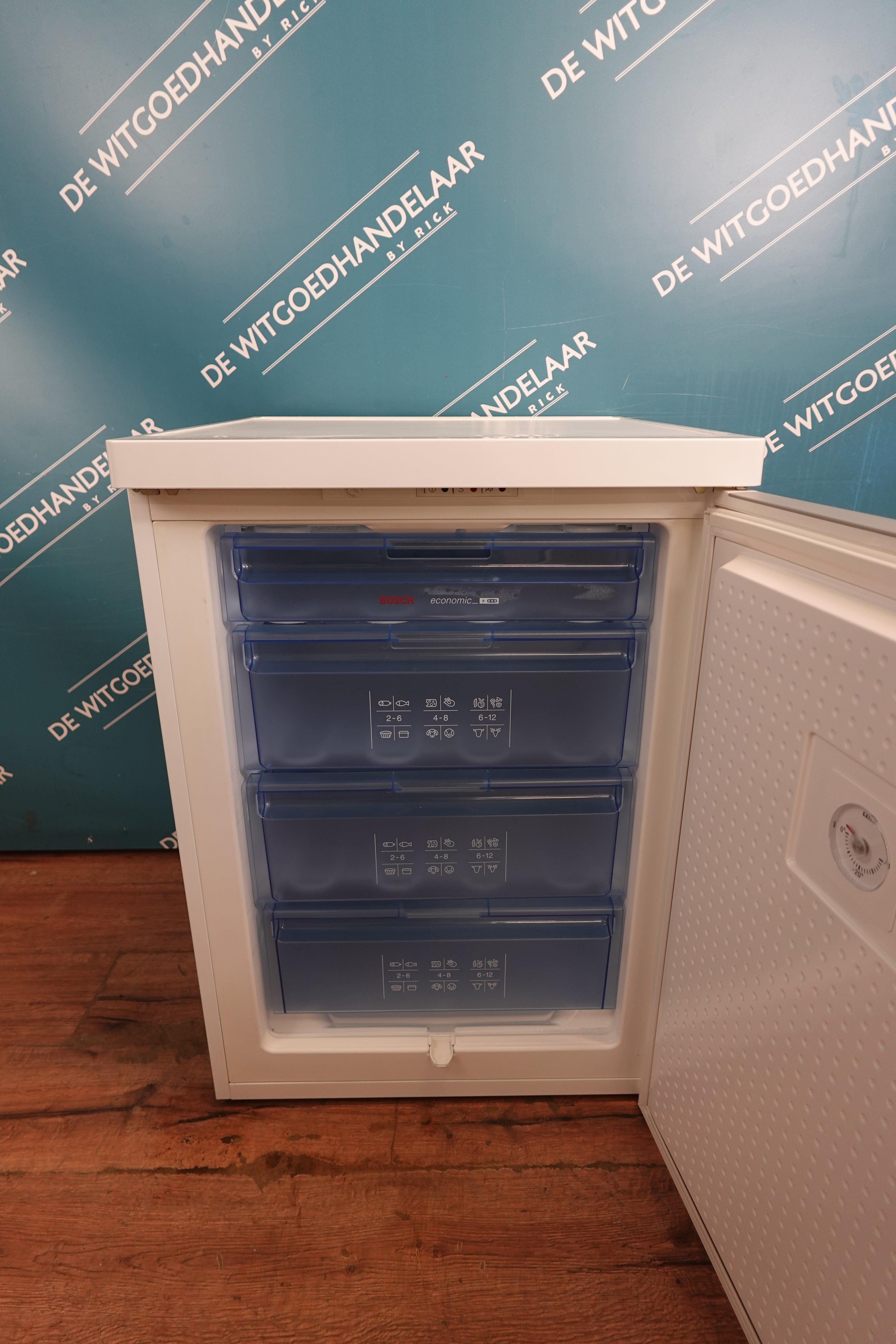 Tafelmodel vriezer Bosch met 4 lades