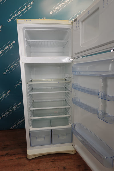 Vrijstaande koel - vriescombinatie Indesit