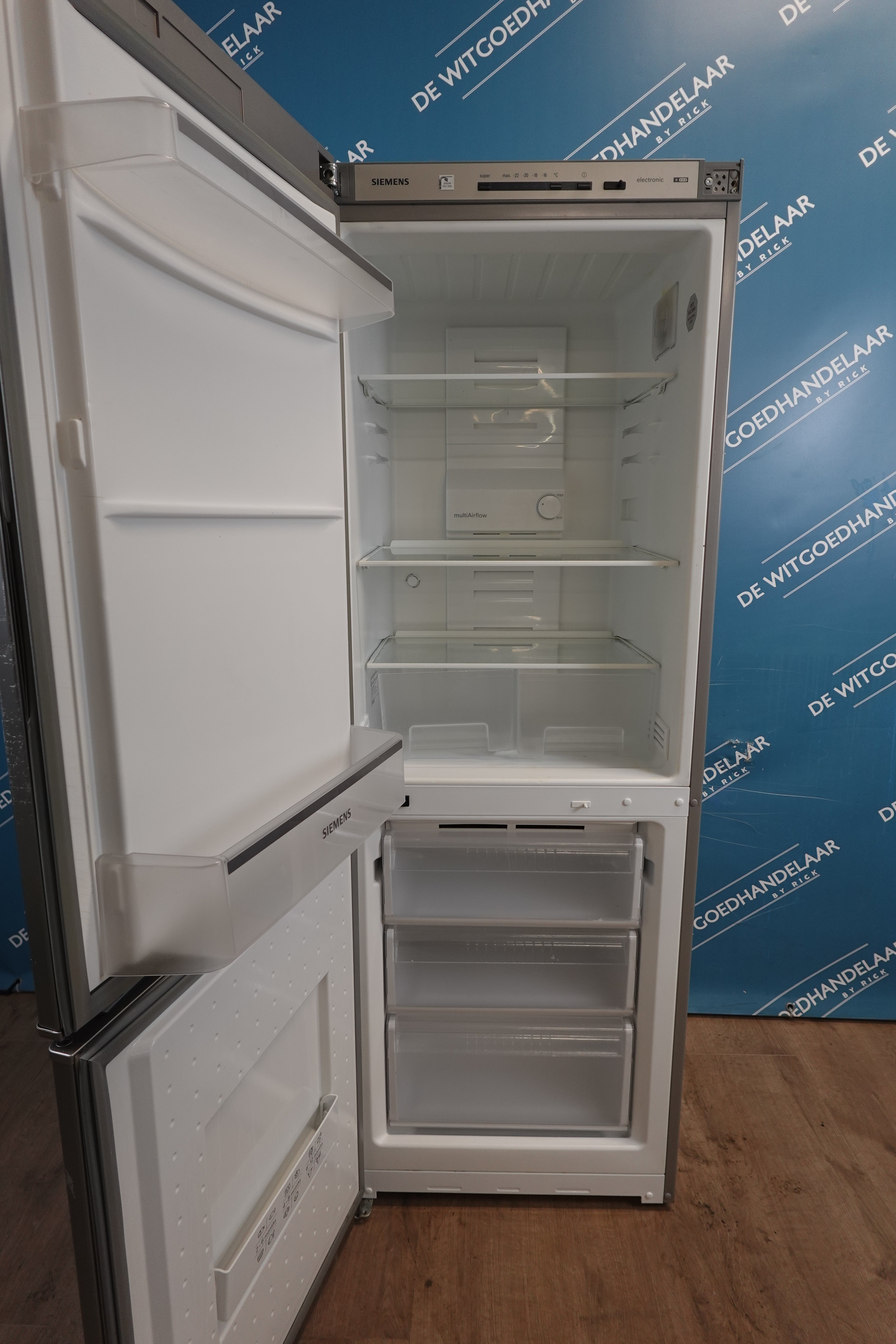 Vrijstaande koel - vriescombinatie Siemens