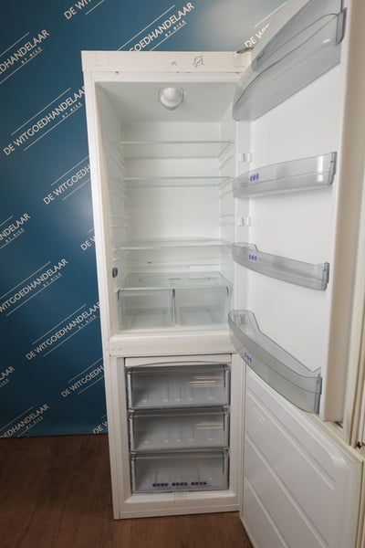 Vrijstaande koel - vriescombinatie Whirlpool